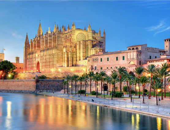 vistas exteriores catedral Palma de Mallorca